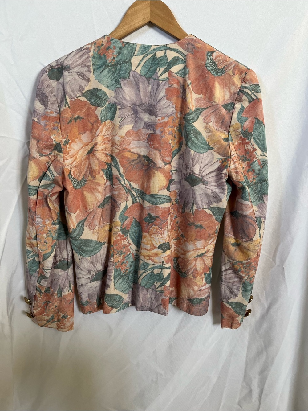 Floral Button-Front Jacket in Multicolor - one button missing - Picture 7 of 12
